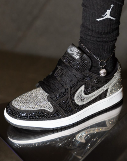 Swarovski x Air Jordan 1 Low “Shadow” – First Look