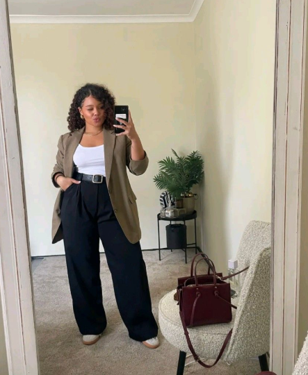 How to Style Plus-Size Wide-Leg Pants with Confidence