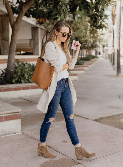 How to Style Booties with Jeans for a Chic Look