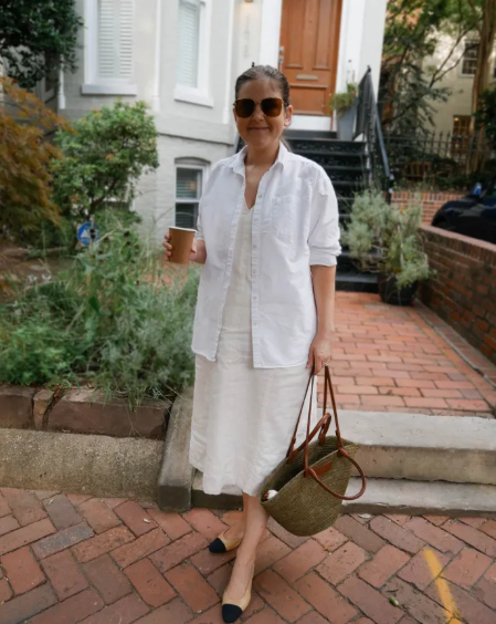 Essential Spring and Summer Handbag: The Crossbody