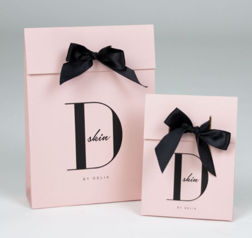 How to Create a Personalized Gift Bag Using Wrapping Paper