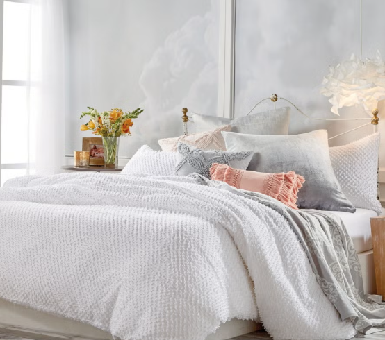 Comforters vs. Duvets: Which One Fits Your Style?