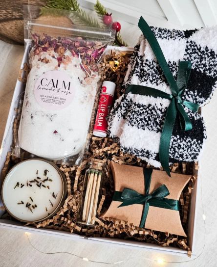 Holiday Gift Guide for Home Decor Lovers Under $100